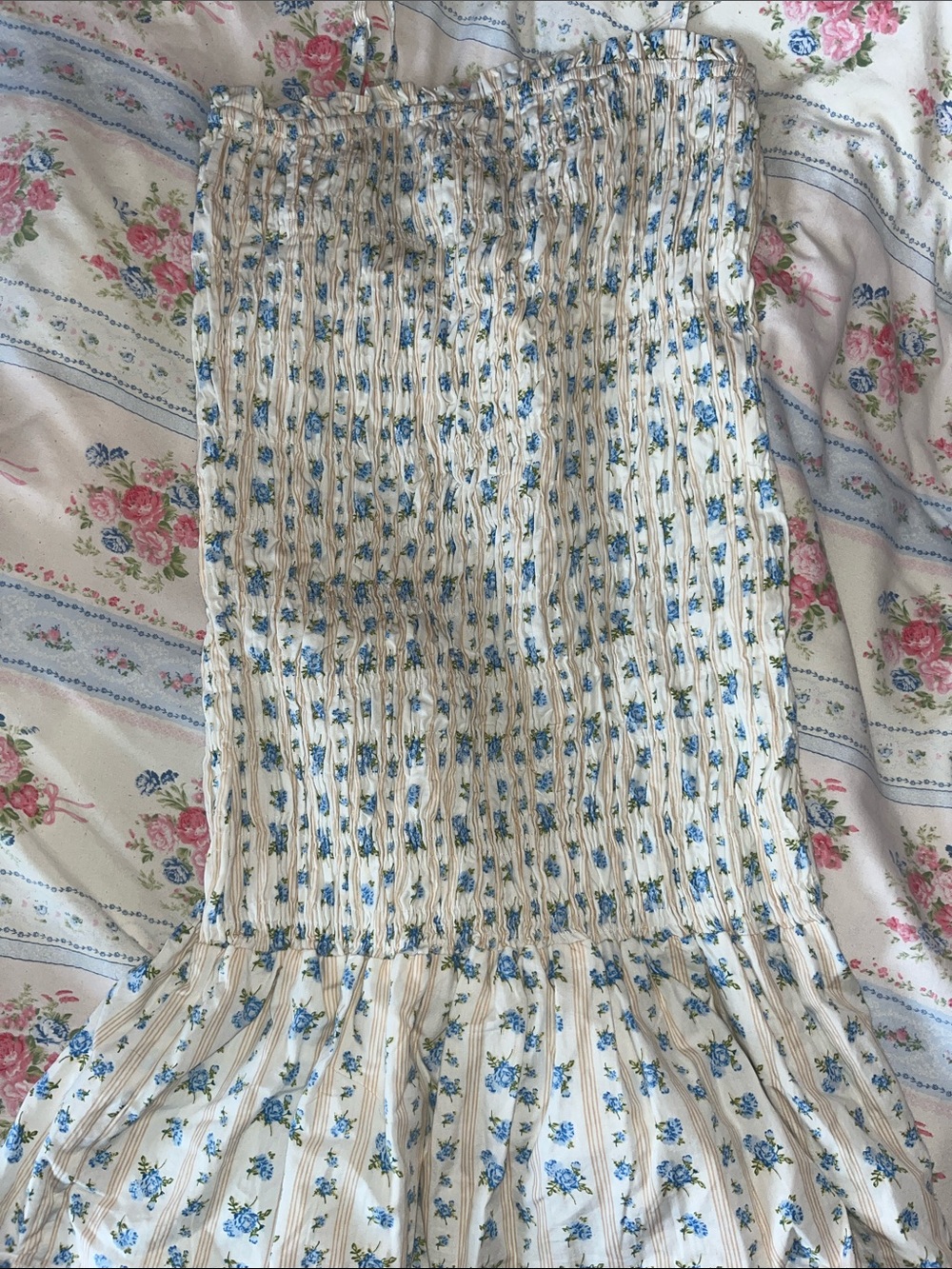 (100% cotton) sim & sam flower ruched mini dress with bottom ruffle